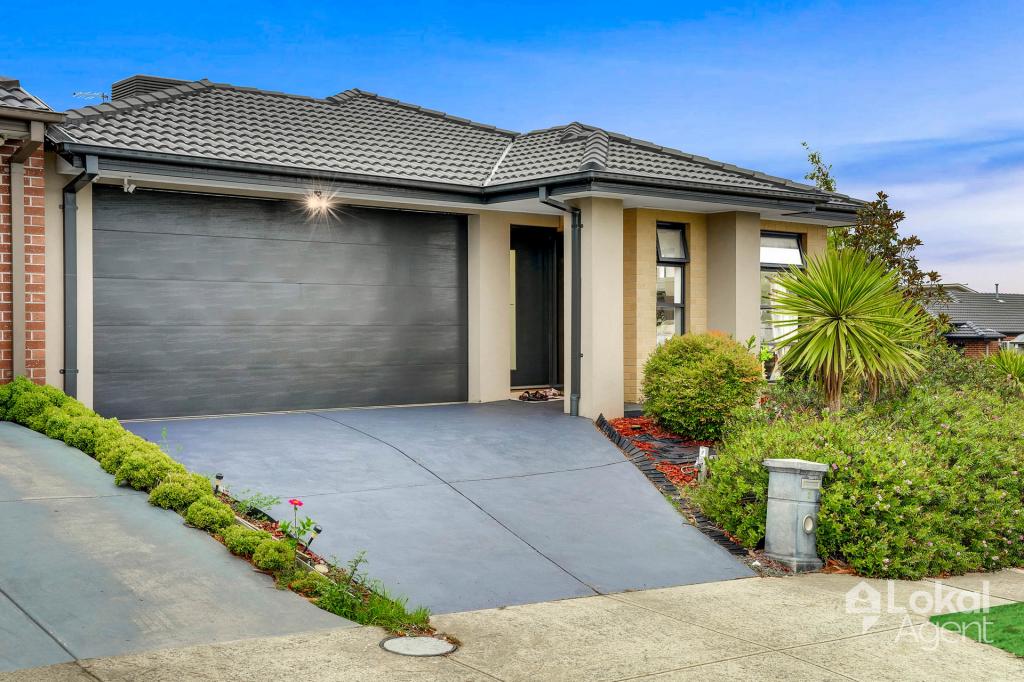 2 PAPA WAY, OFFICER, VIC 3809