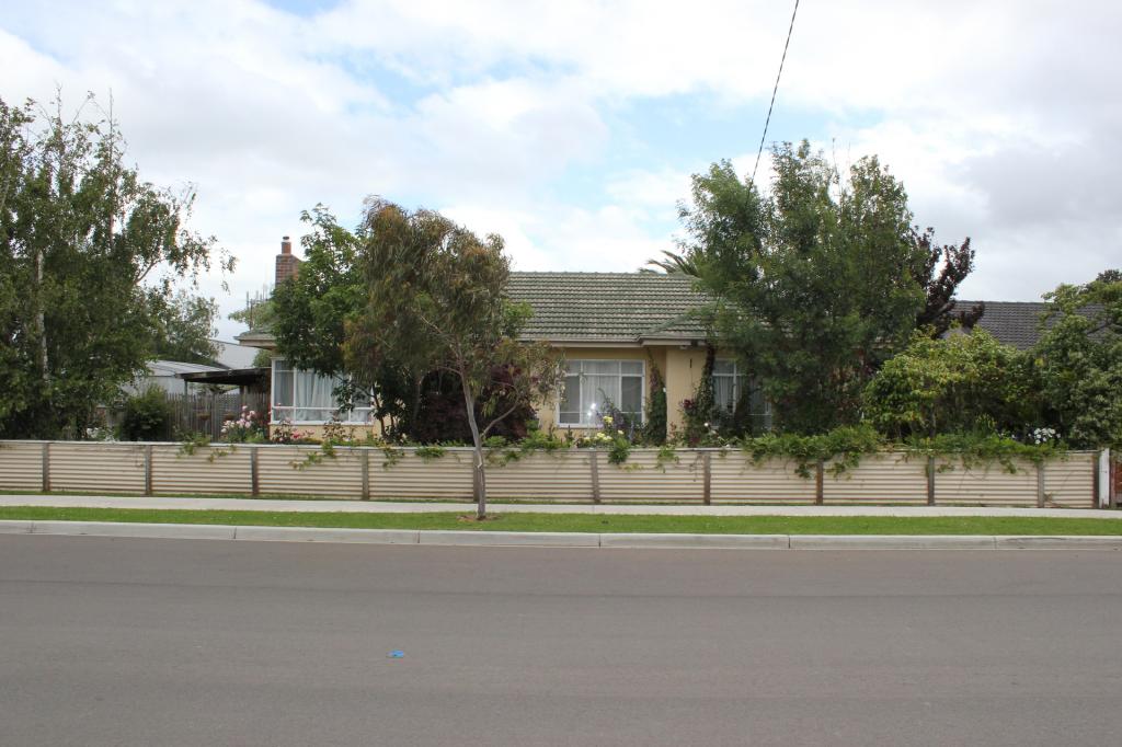 27 Rodgers St, Yarram, VIC 3971
