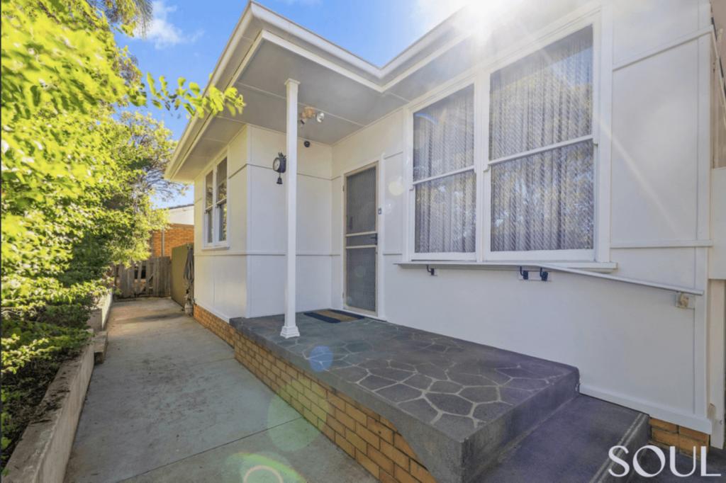 43 & 43a Watson Rd, Griffith, NSW 2680
