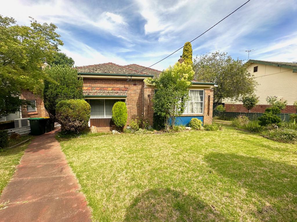 42 Yass St, Young, NSW 2594