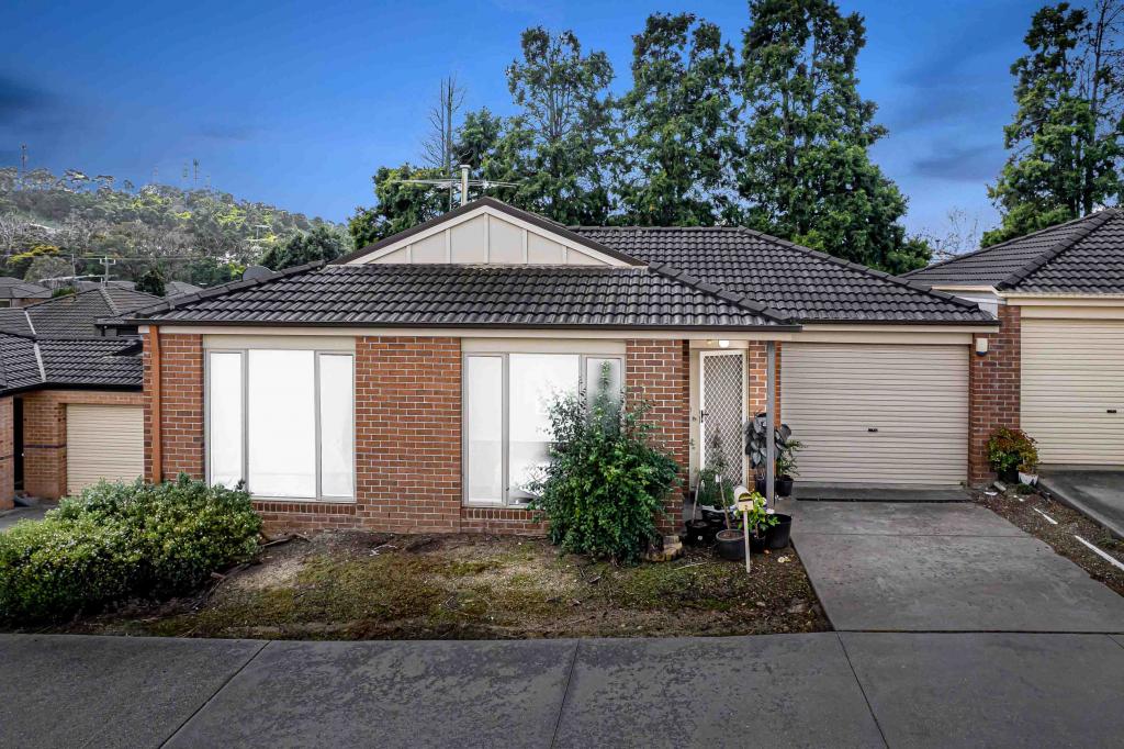 2/108 Ahern Rd, Pakenham, VIC 3810