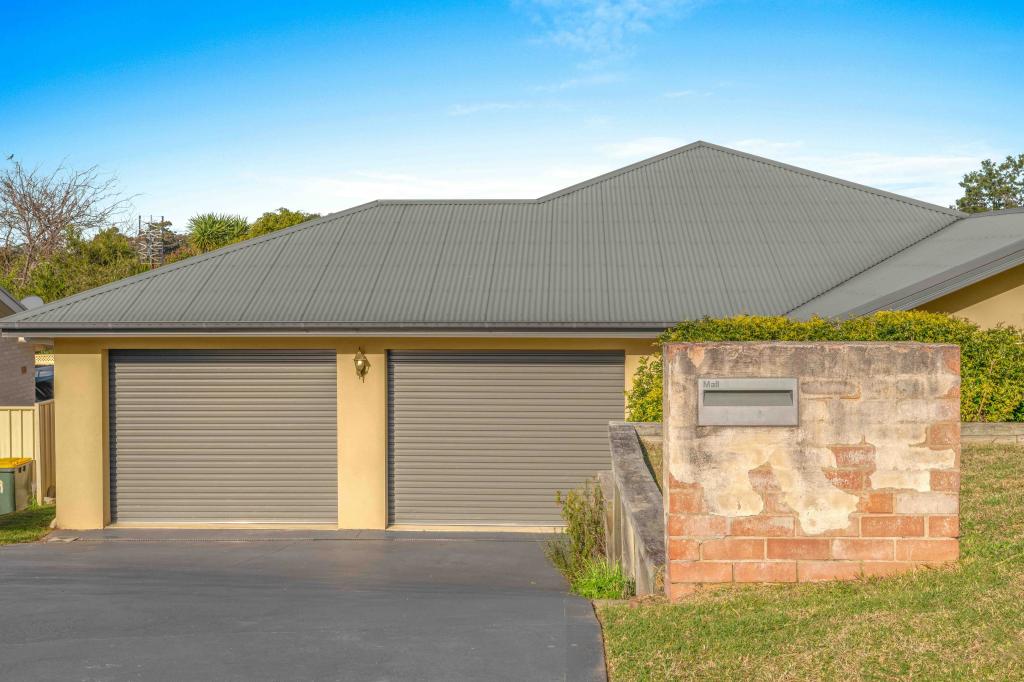 17 Lydon Cres, West Nowra, NSW 2541