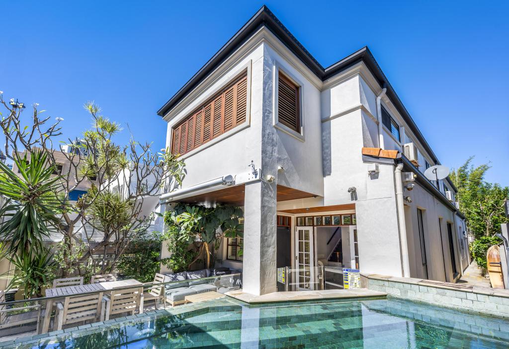 2/46 Cronin Ave, Main Beach, QLD 4217