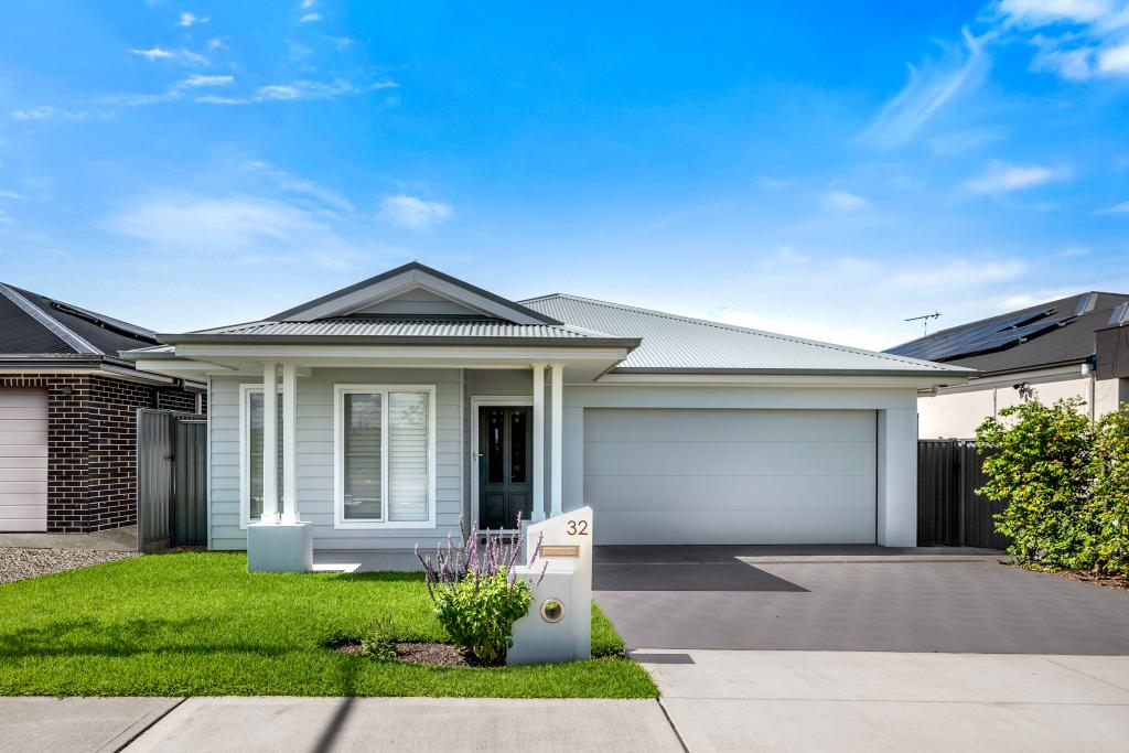 32 Corridale Rd, Glenmore Park, NSW 2745