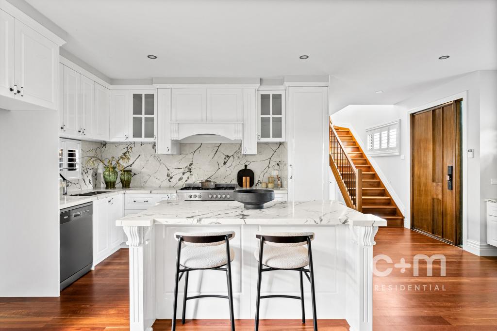 2/23 Gregory St, Oak Park, VIC 3046