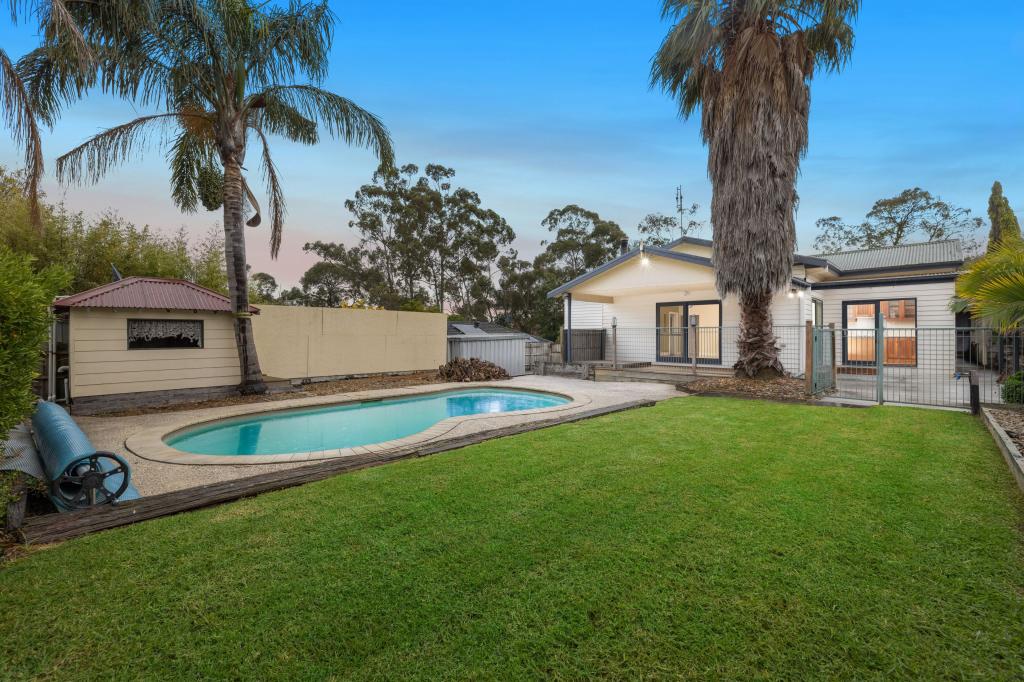 12 Olivebank Rd, Ferntree Gully, VIC 3156