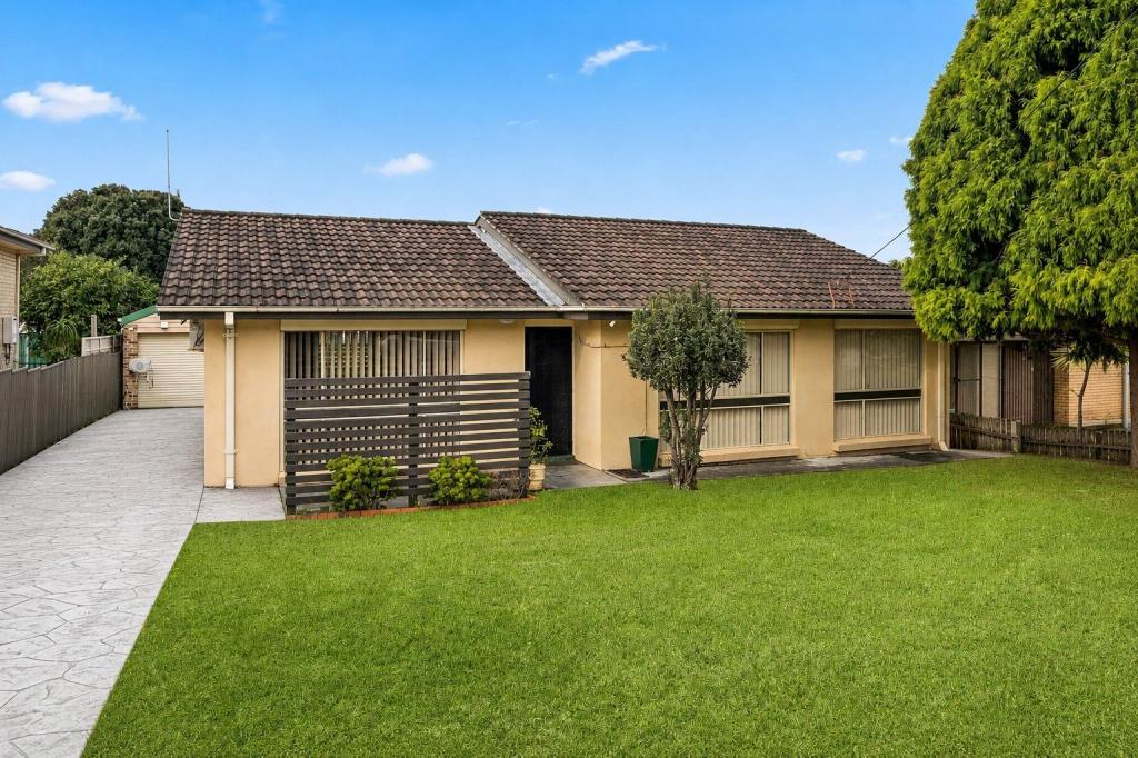 27 Loftus Dr, Barrack Heights, NSW 2528