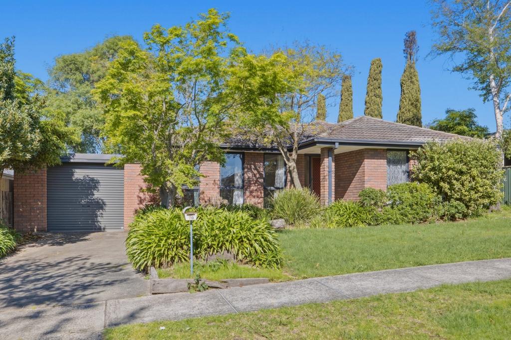 70 Murray Cres, Rowville, VIC 3178