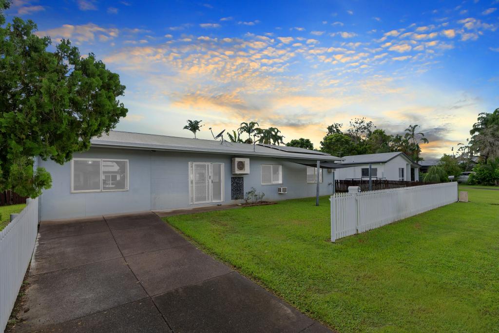 43 Golden Grove Dr, Bentley Park, QLD 4869
