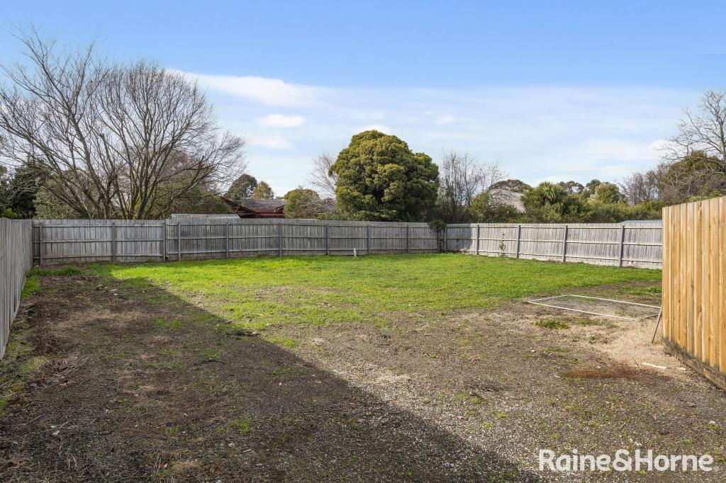 LOT 2/21 WORCESTER RD, GISBORNE, VIC 3437