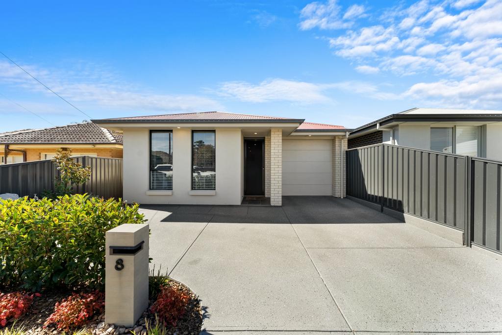 8 Peterson Ave, Mitchell Park, SA 5043