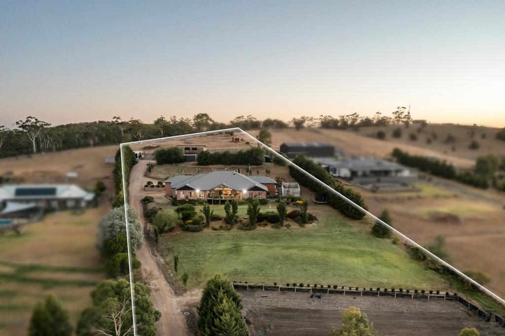 138 Ridge Rd, Whittlesea, VIC 3757