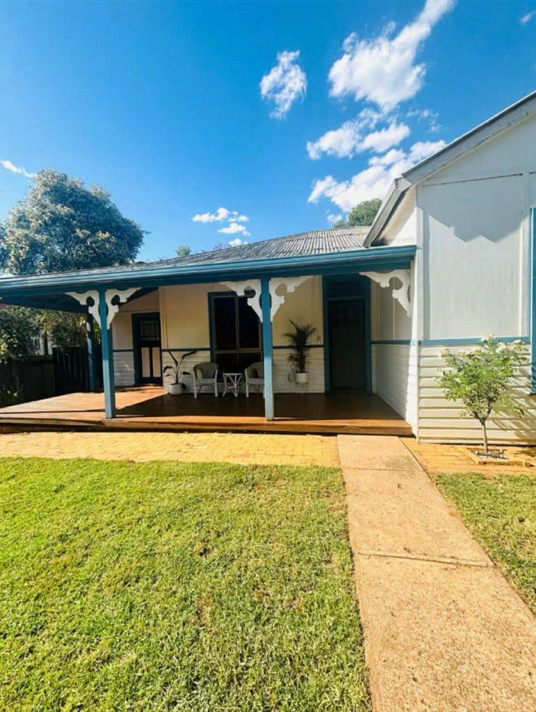 11 Mahonga St, Condobolin, NSW 2877