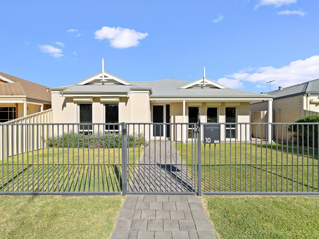 10 LAREDO BEND, PORT KENNEDY, WA 6172