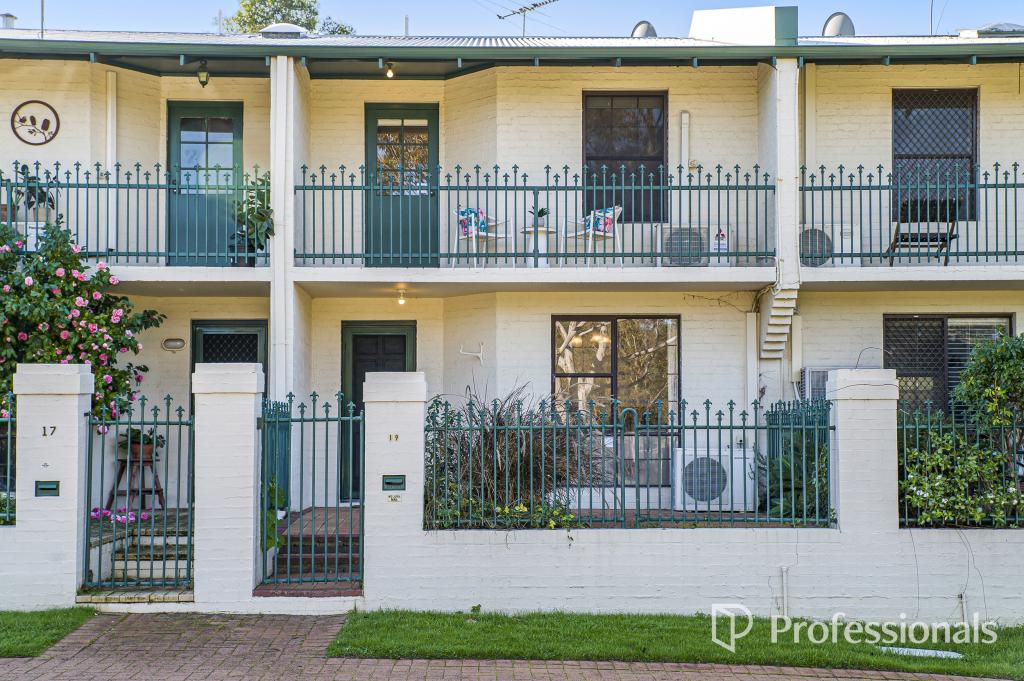 19 Johnson Ave, Guildford, WA 6055