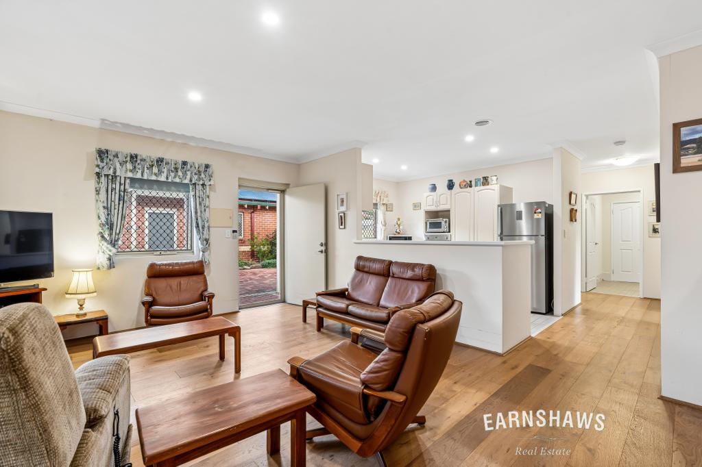 3/9 Railway Rd, Kalamunda, WA 6076