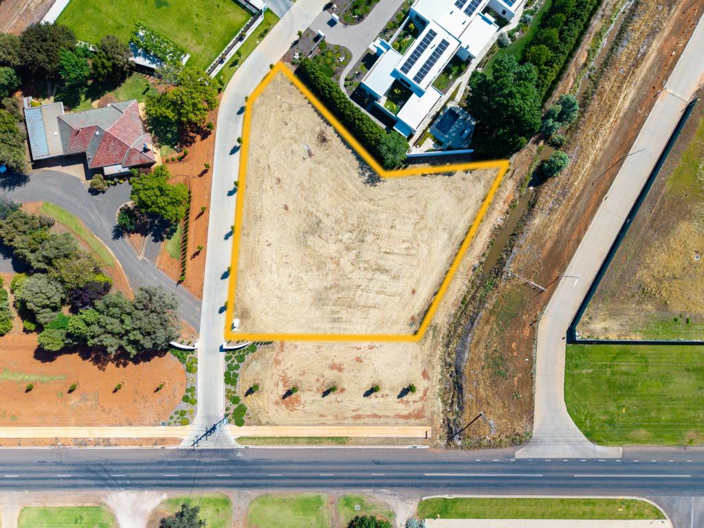 6 Orfeo Ct, Griffith, NSW 2680