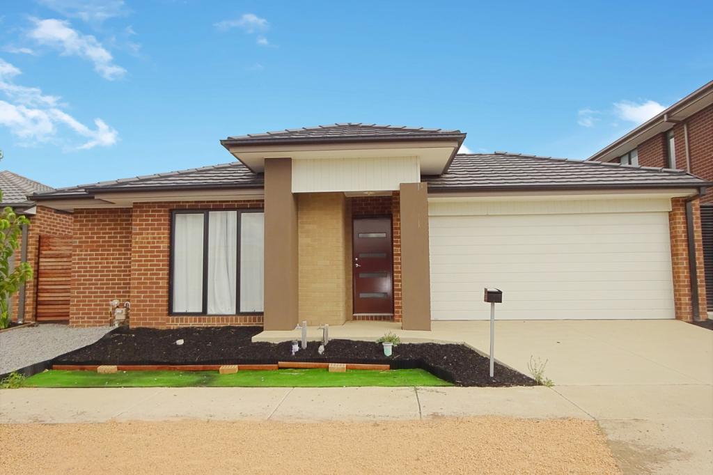 8 Gossamer Way, Mickleham, VIC 3064 House for rent OnTheHouse