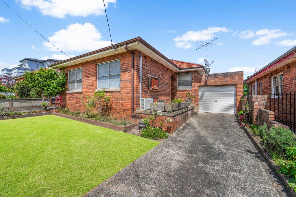 27 Princess Ave, Rodd Point, NSW 2046