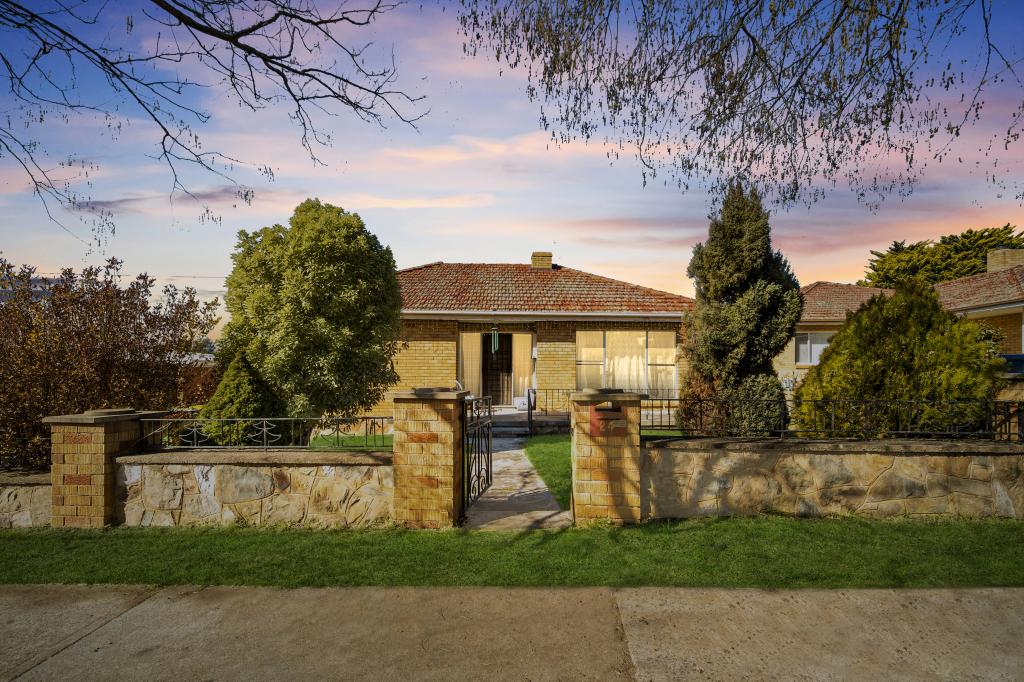 24 Blackall Ave, Crestwood, NSW 2620