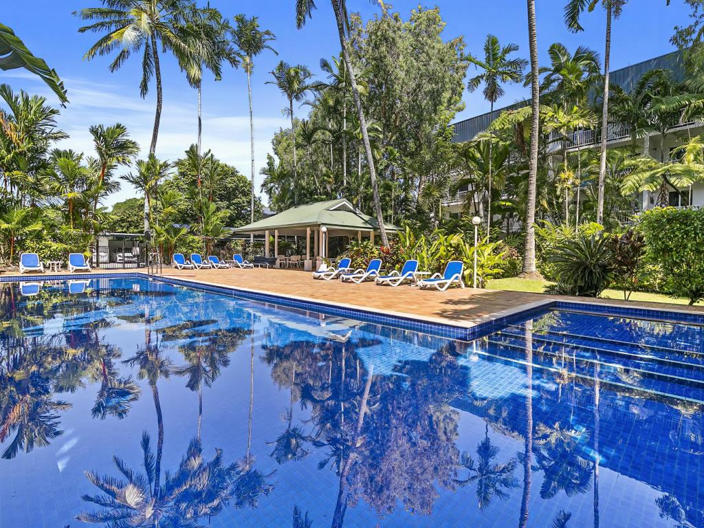32/69-73 Arlington Esp, Clifton Beach, QLD 4879