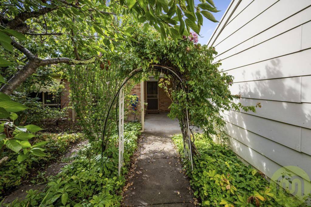 30/26 Burdett Cres, Theodore, ACT 2905