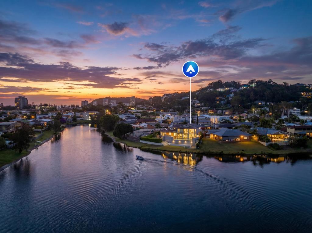 19 Kingfisher Cres, Burleigh Waters, QLD 4220