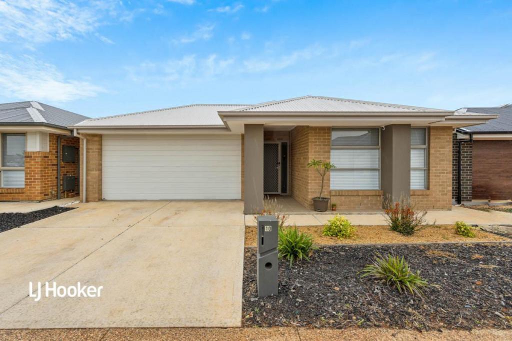 10 Pasanda Rd, Munno Para West, SA 5115