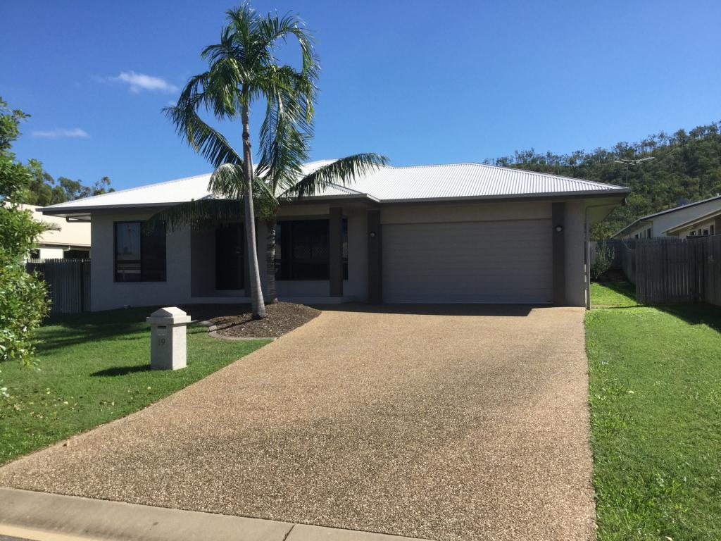 Contact agent for address, MOUNT LOUISA, QLD 4814