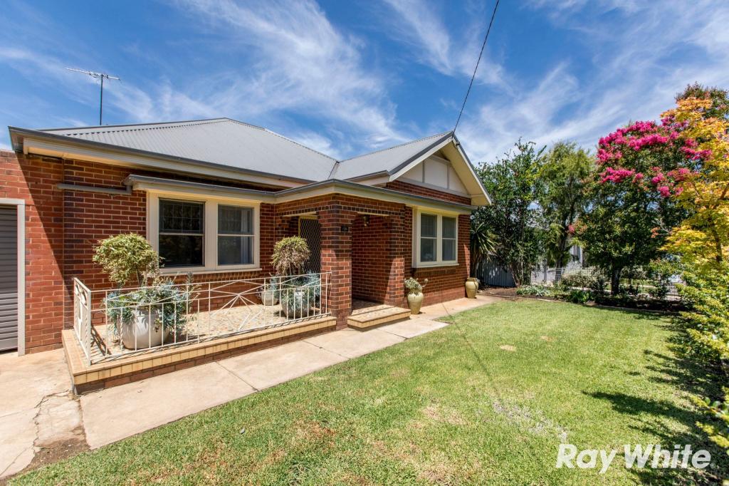 30 Meurant Ave, Wagga Wagga, NSW 2650