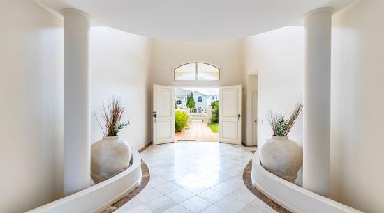 25 King Arthurs Ct, Paradise Point, QLD 4216
