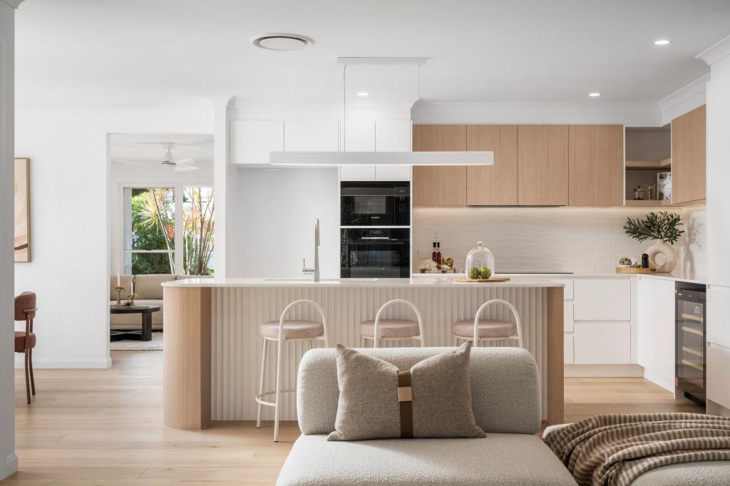 9 Sardinia Pl, Parrearra, QLD 4575