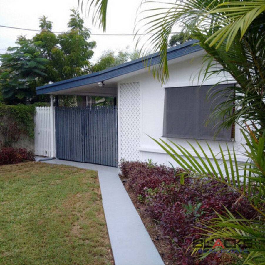 3 Queen Elizabeth Dr, Dysart, QLD 4745