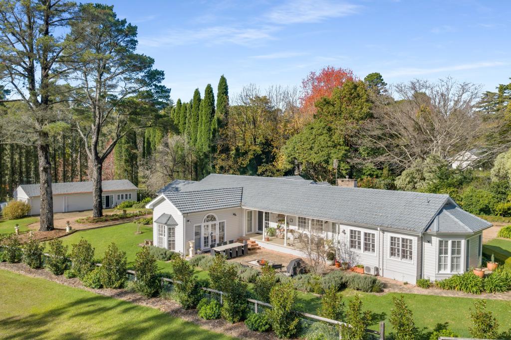 90 Osborne Rd, Burradoo, NSW 2576
