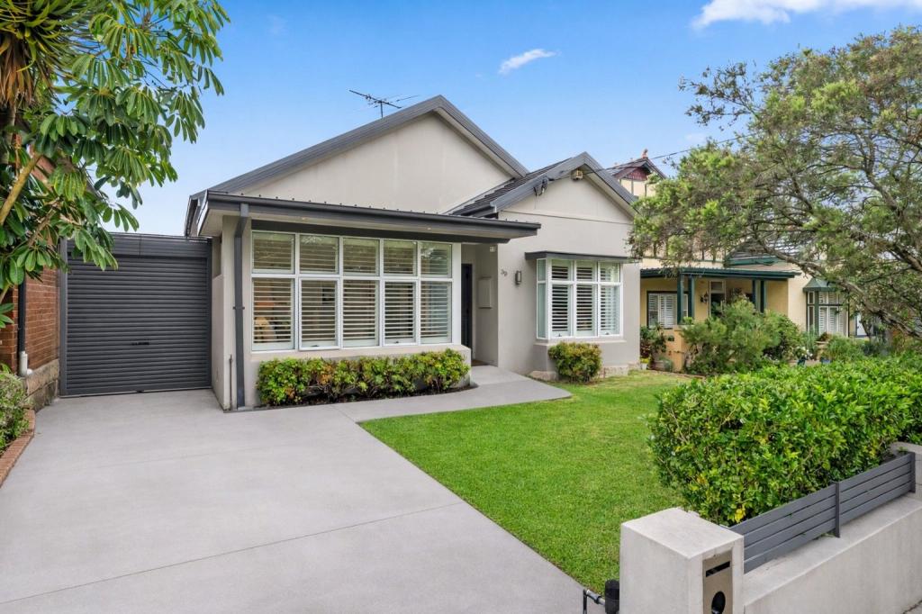 39 Lenore St, Russell Lea, NSW 2046