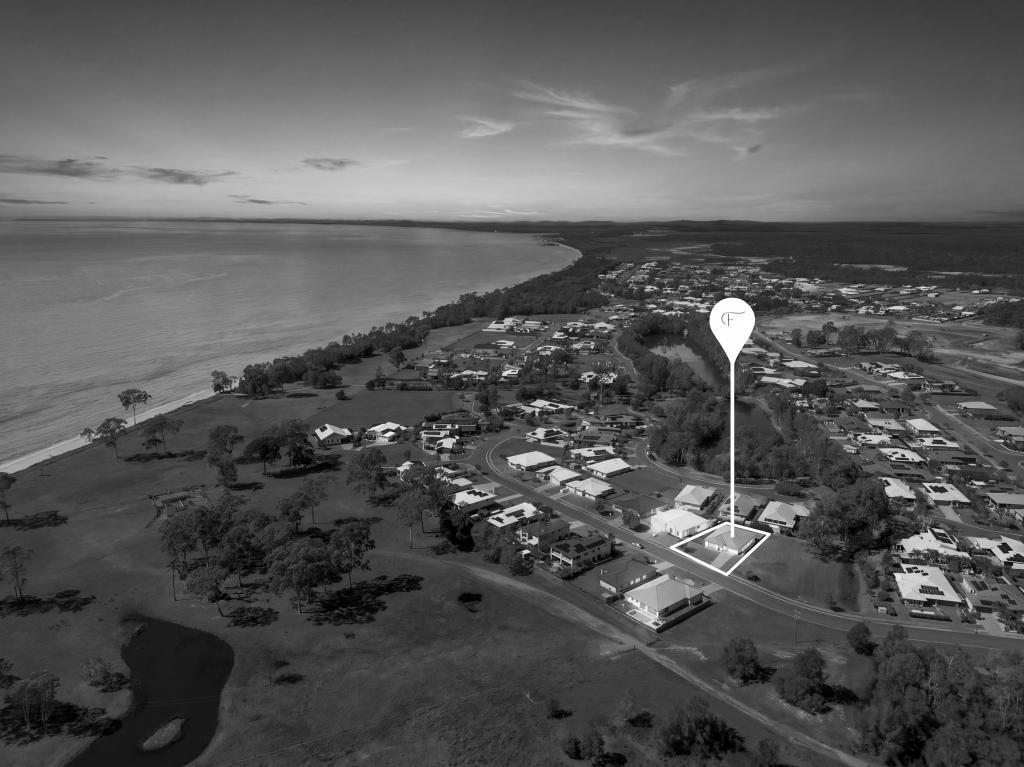 82 Barramundi Dr, Burrum Heads, QLD 4659