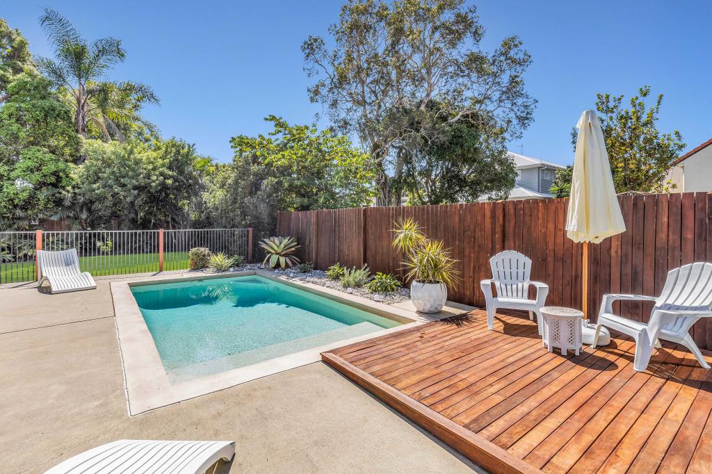 43 Poinsettia Ave, Hollywell, QLD 4216