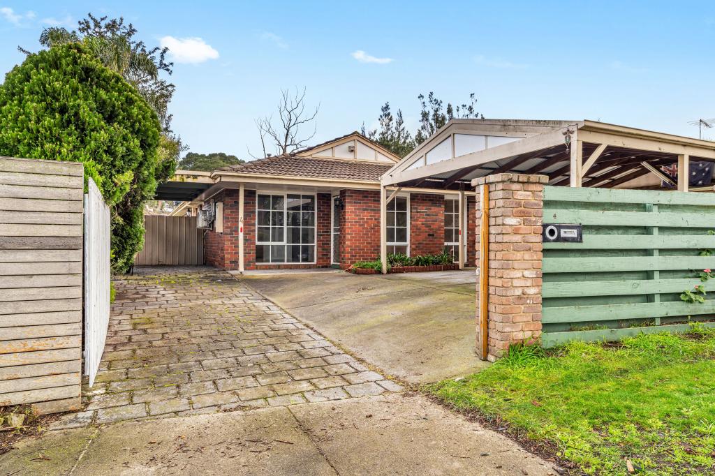 4 MOORHEN CRES, CARRUM DOWNS, VIC 3201