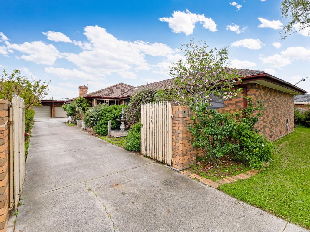 11 Fairfield St, Cranbourne, VIC 3977