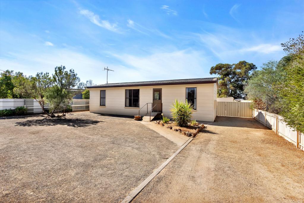 49 Railway Tce, Balaklava, SA 5461