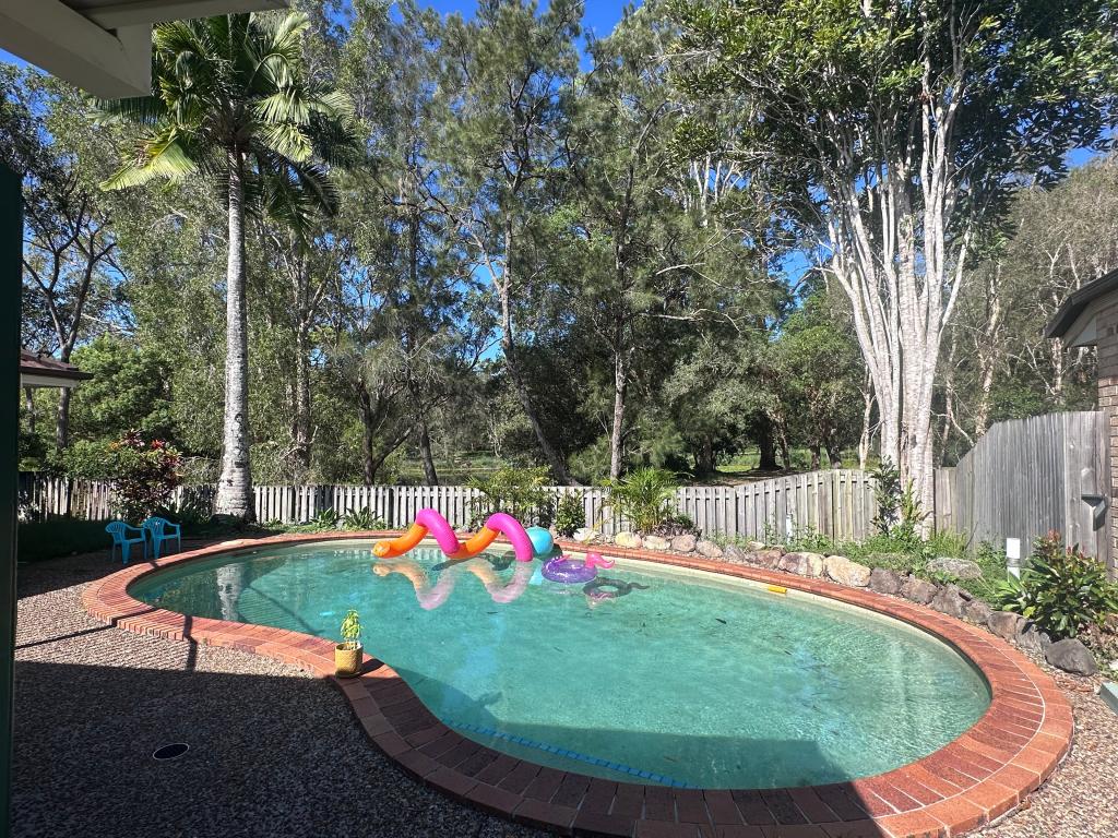 44 Silver Glade Dr, Elanora, QLD 4221