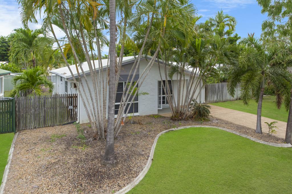 27 ROSEWOOD AVE, KELSO, QLD 4815