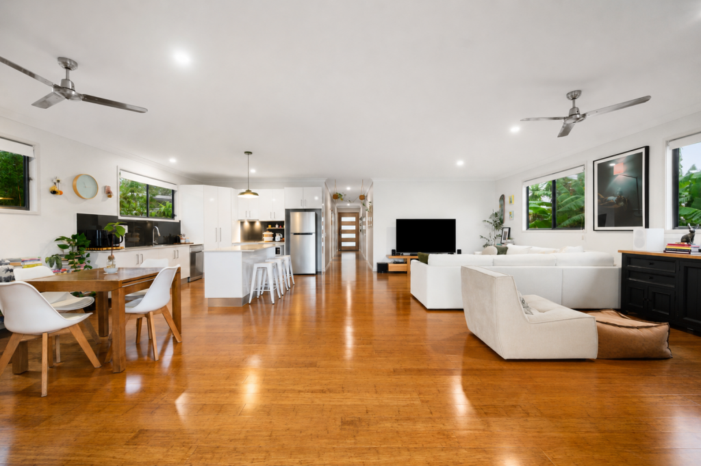15 Harriet Lane, Oxenford, QLD 4210