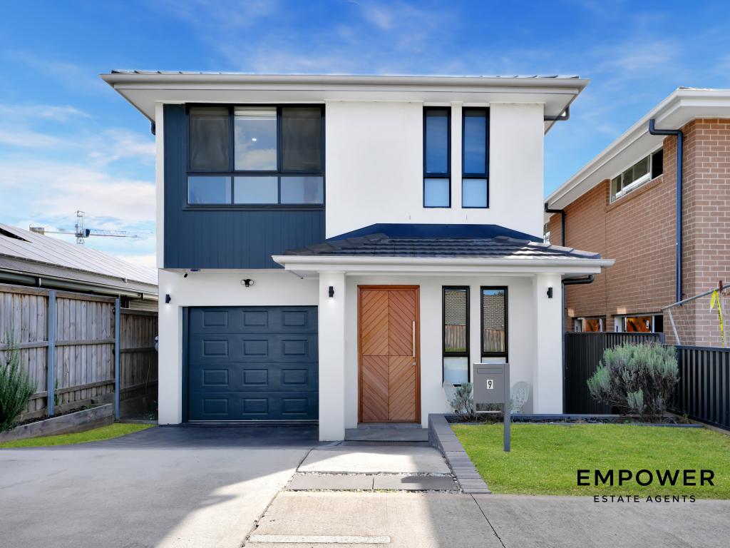 9 Rosslyn Dr, Claymore, NSW 2559