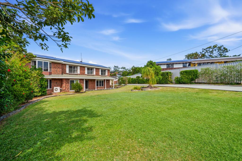 9 Penamber Ct, Benowa, QLD 4217