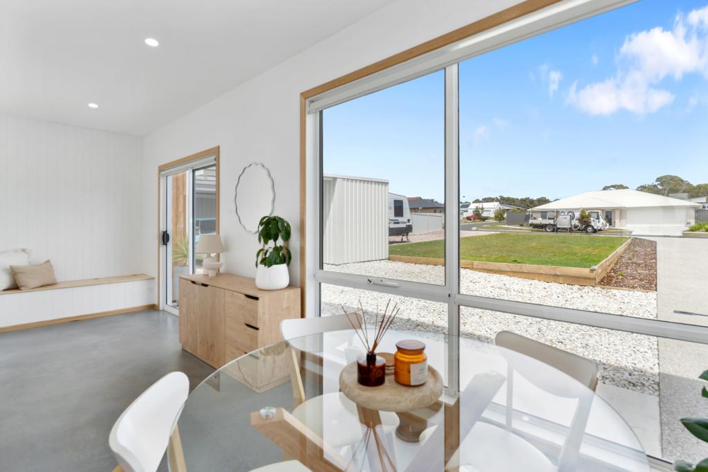 33 Chardonnay Dr, Hawley Beach, TAS 7307