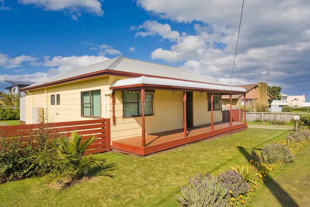 14 Great Ocean Rd, Apollo Bay, VIC 3233