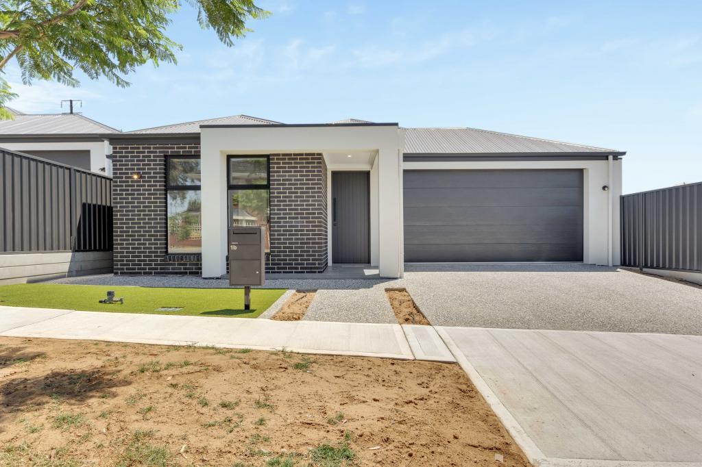 1b Troon Ave, Seaton, SA 5023