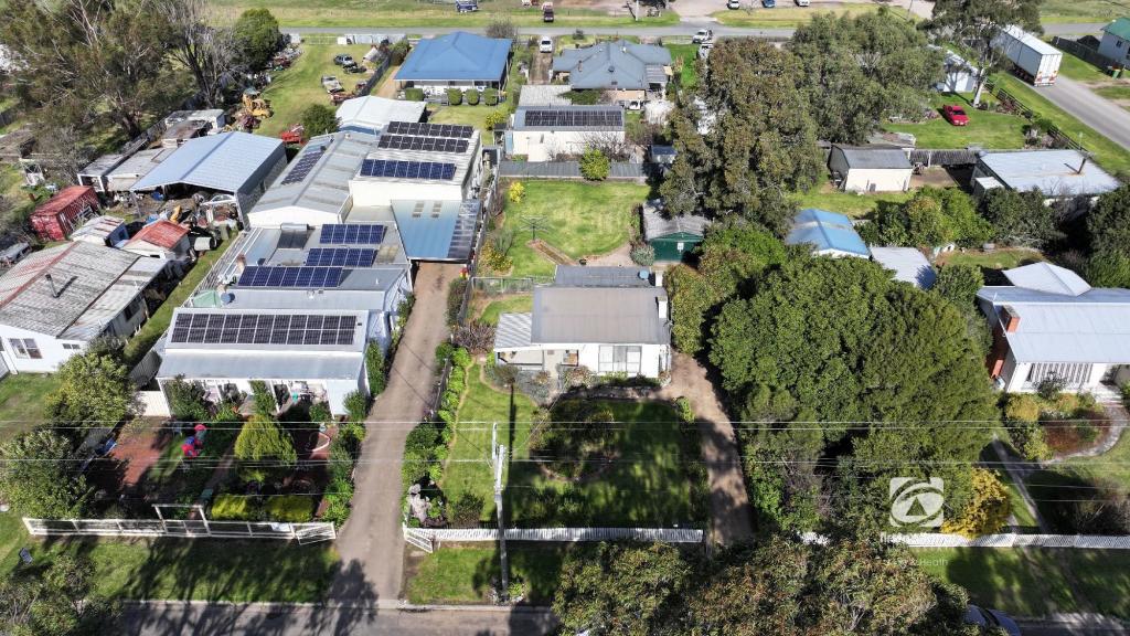 79 MAIN RD, LINDENOW, VIC 3865