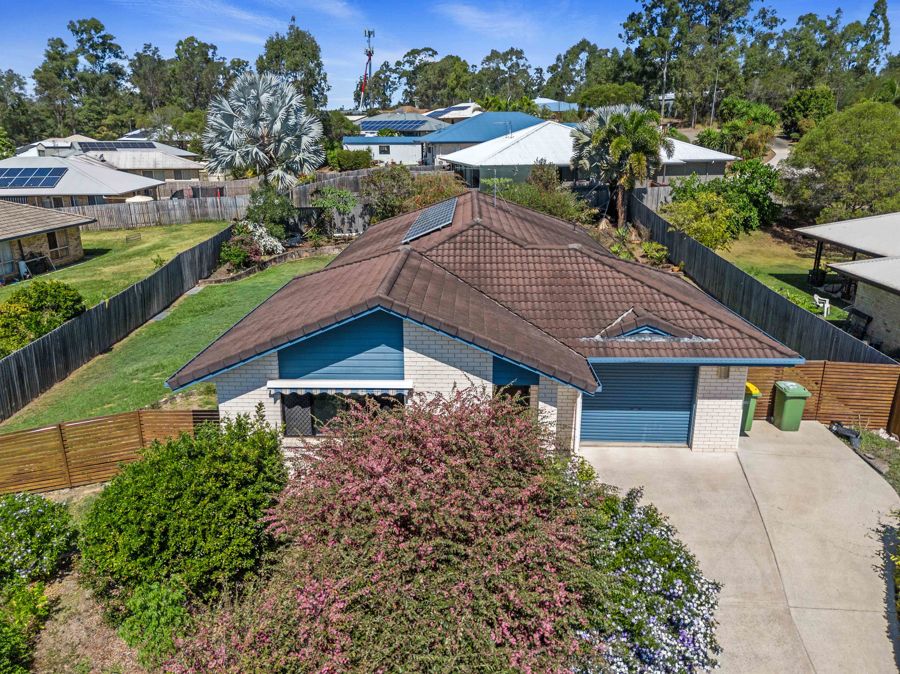 5 Inverness St, Southside, QLD 4570